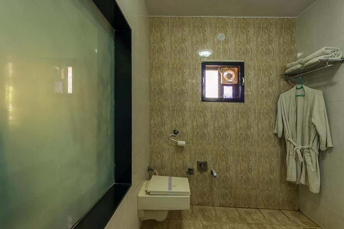 Leo Resorts Junagadh Ngoại thất bức ảnh